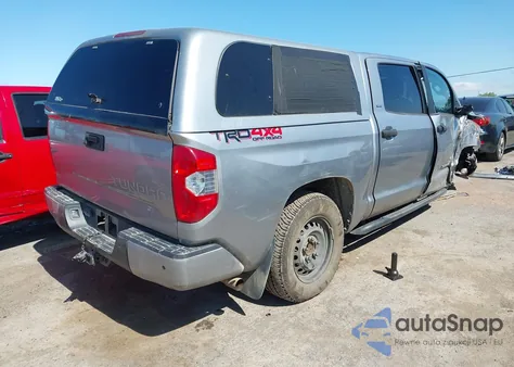 2018 Toyota Tundra Sr5 5.7L V8 z USA, uszkodzony, nr VIN 5TFDY5F11JX740057